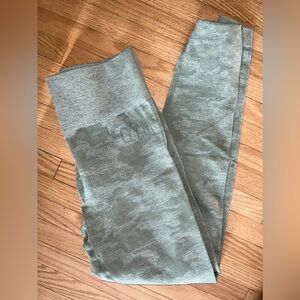Gymshark Camo Seamless leggings Green.